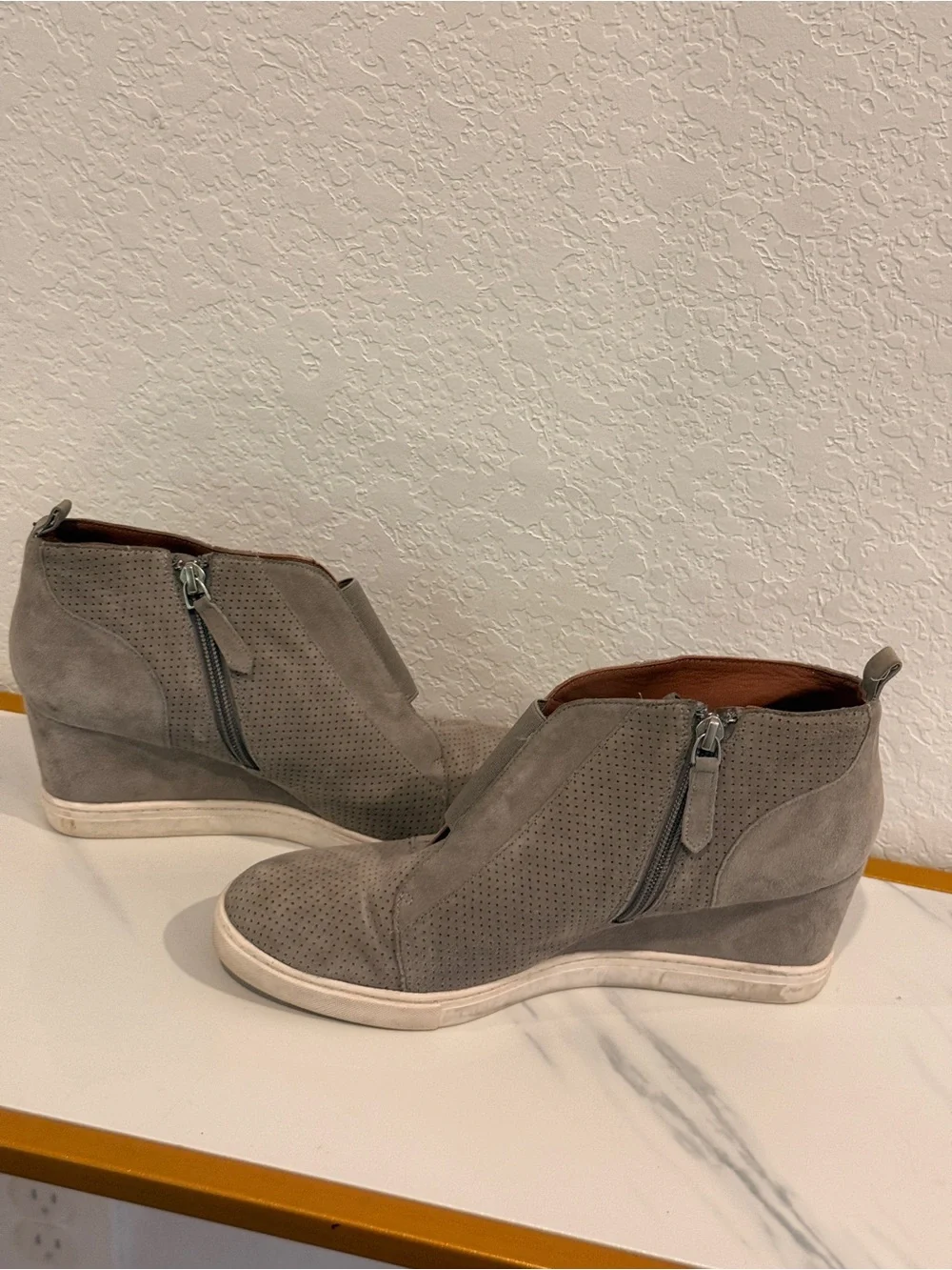 Paolo Light Gray‎ Suede Perforated Wedge Sneakers